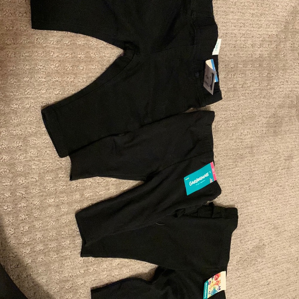 Black leggings